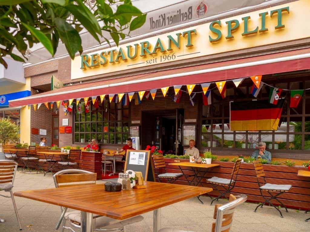 Split restaurant